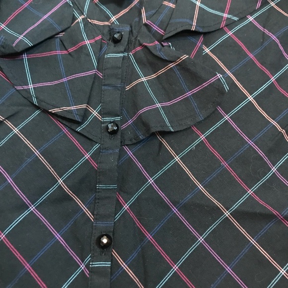 GAP | PLAID BUTTON DOWN - Picture 2 of 3